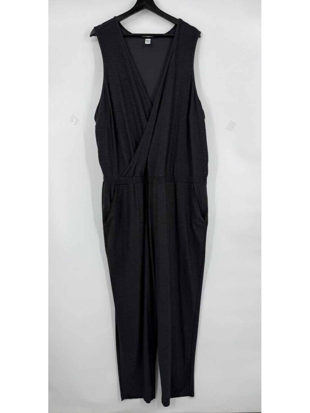 Old Navy Active Womens Breathe On Jumpsuit Black Surplice Sleeveless Sz 3X Plus